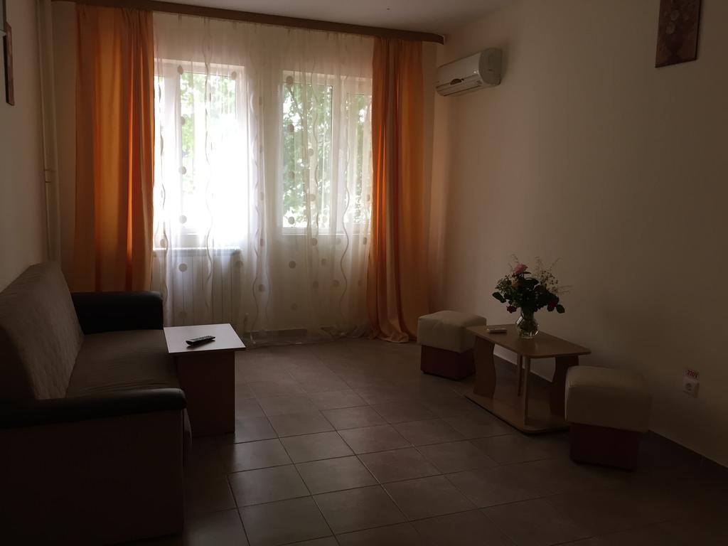 Complex Unirii Constanţa Buitenkant foto