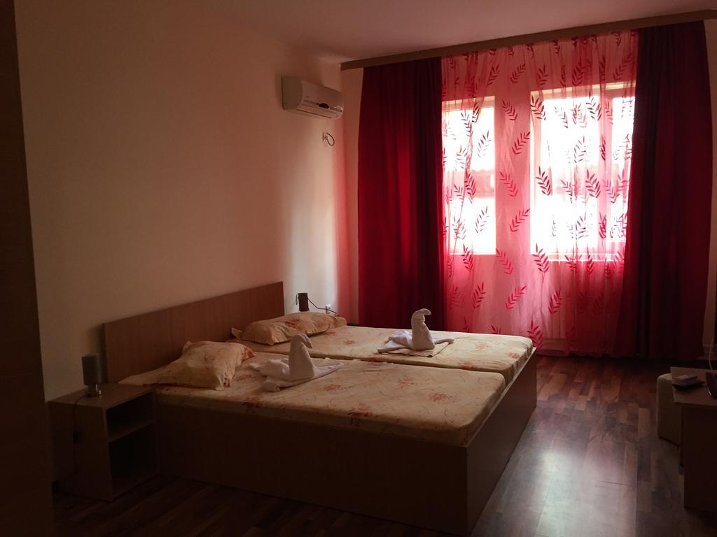 Complex Unirii Constanţa Kamer foto